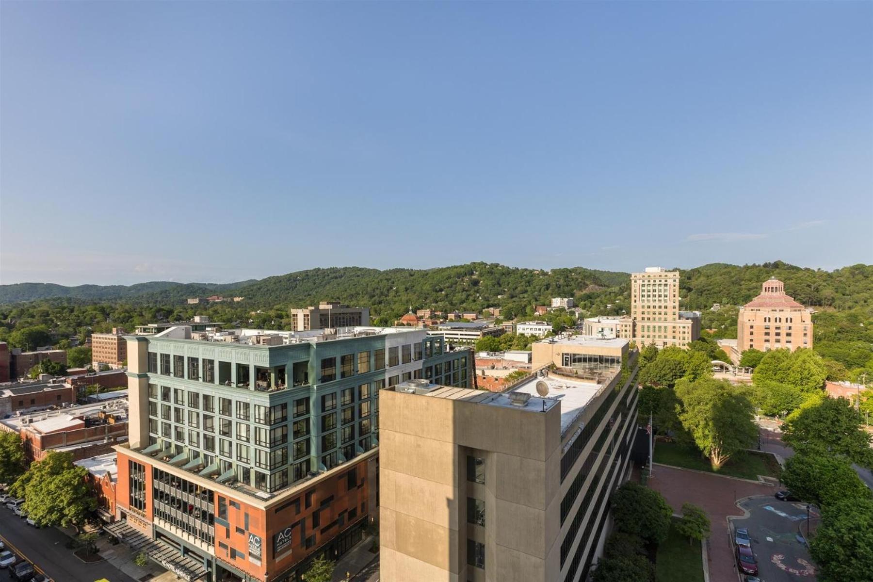 The Views Over Pack Square Asheville Buitenkant foto